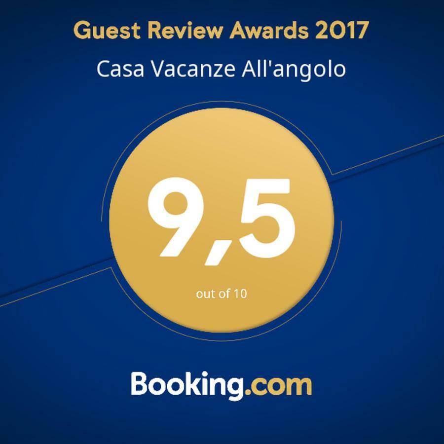 Casa Vacanze All'Angolo Триест Экстерьер фото